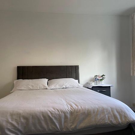 Homestays-Close To Coventry City And University I Free Parking I Wi-Fi 외부 사진