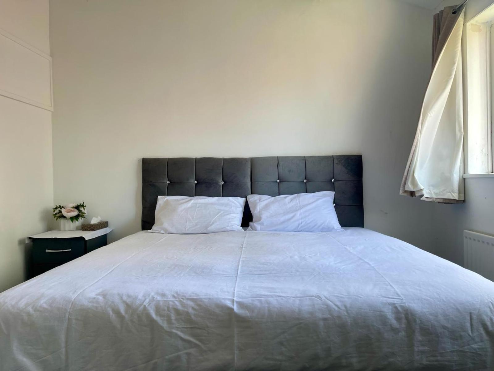 Homestays-Close To Coventry City And University I Free Parking I Wi-Fi 외부 사진