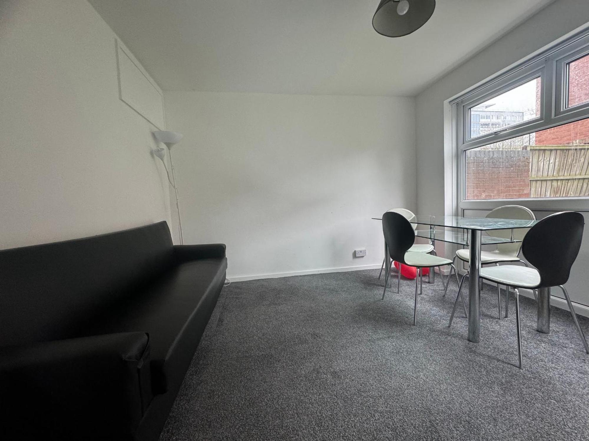 Homestays-Close To Coventry City And University I Free Parking I Wi-Fi 외부 사진